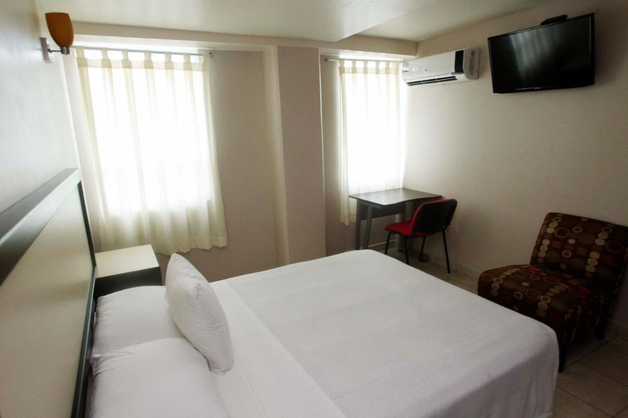 Hotel Florencia Poza Rica Экстерьер фото